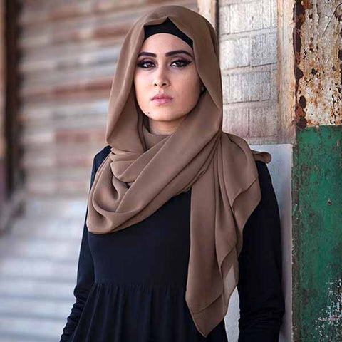 hijab avec drapé d'un côté