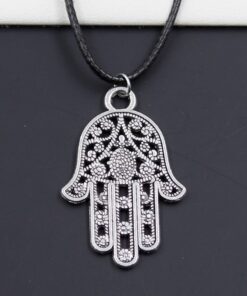 collier main de fatma diamant